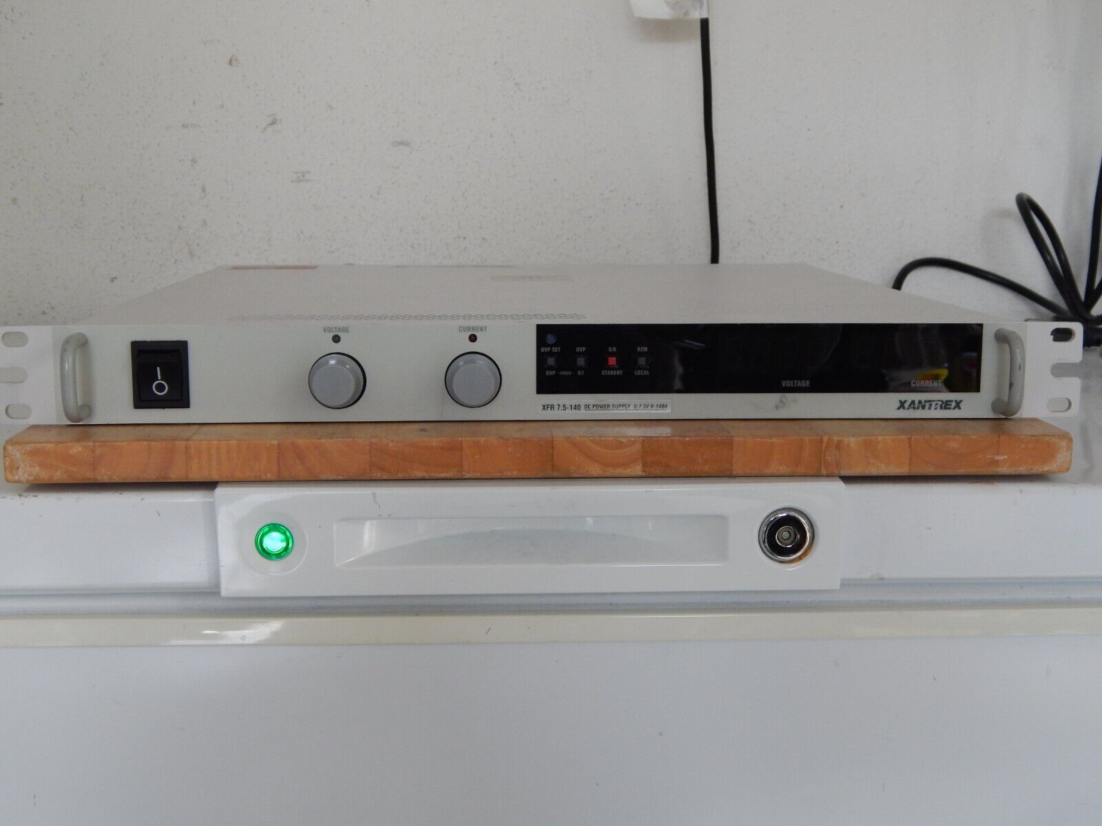 Xantrex XFR 7.5-140 Programmable DC Power Supply Xantrex XFR 7.5-140 Programmable DC Power Supply